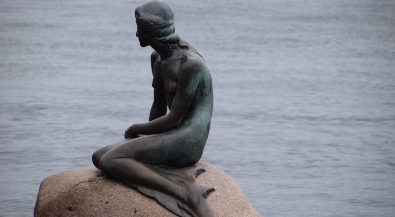 Guldarmbånd: Tidløs elegance til enhver anledning